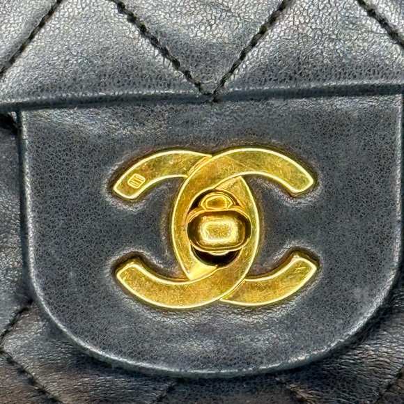 CHANEL Double Flap 25 Quilted CC Lambskin w/Chain Shoulder Bag/Gold Chain - Picture 12 of 16